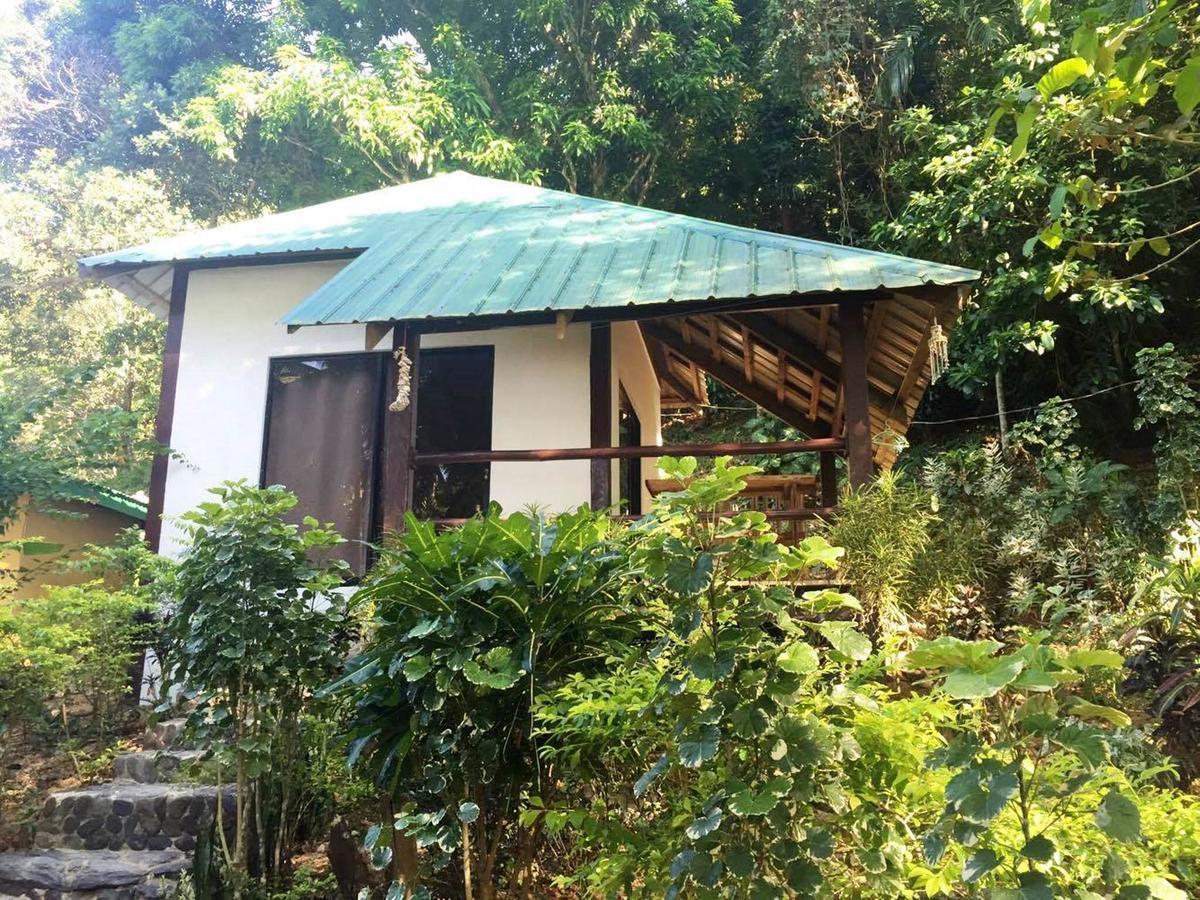 Garden Bay Beach Resort El Nido Exterior foto